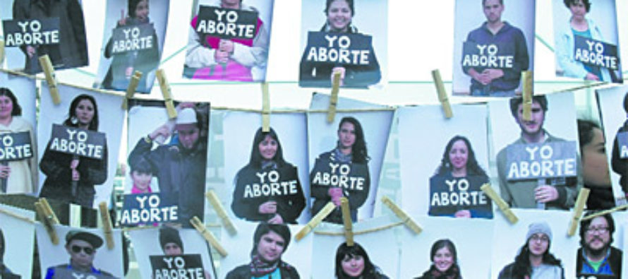 12 mexiquenses abortan en la CDMX al día