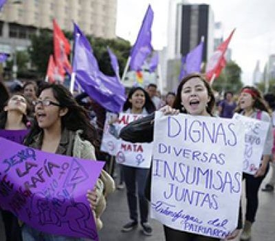 Grupos religiosos vs aborto, amenazan a activistas en Veracruz